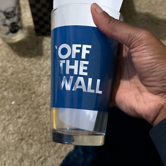 Vans 50th Anniversary Pint Glasses - Picture 5 of 6